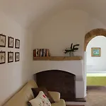 Lo - Camilla's Tatil Evi